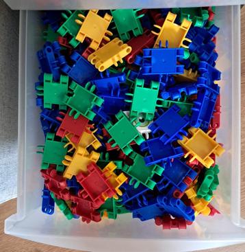 CLICSTOYS beschikbaar voor biedingen