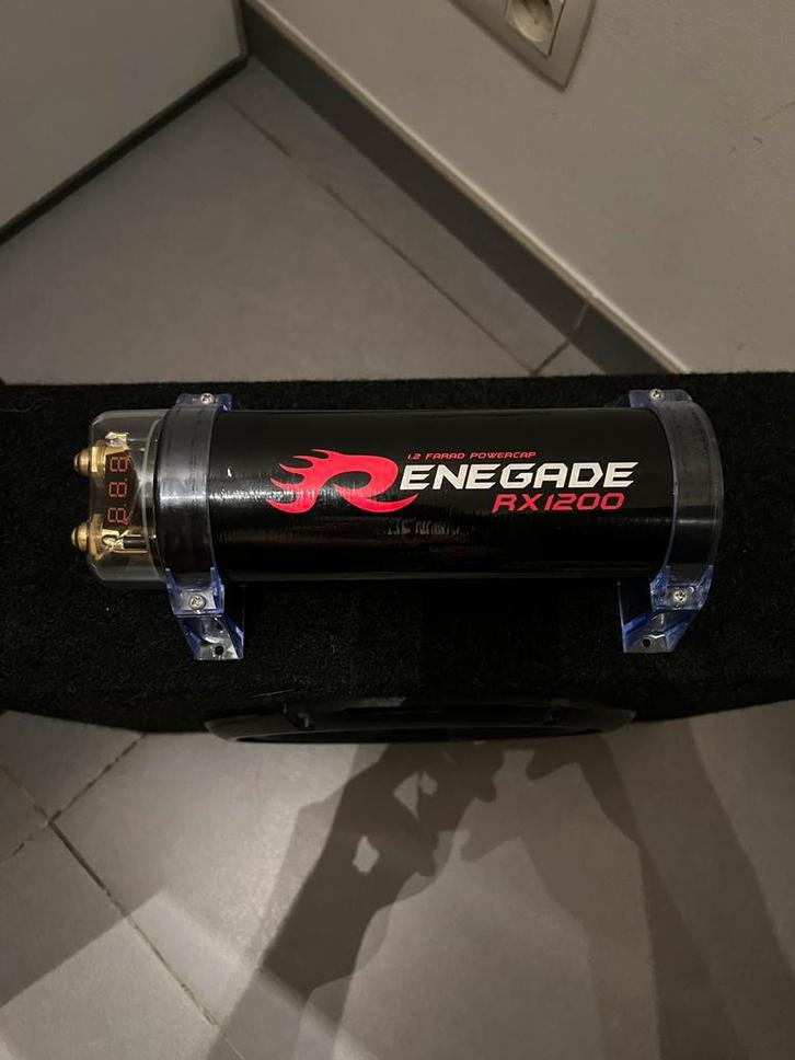 Renegade RX1200 condensator / capacitor ; 1,2 farad, Auto diversen, Autospeakers, Zo goed als nieuw, Ophalen