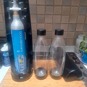 Sodastream, capsule voor 60liter en 2 grote plastic 1L fles beschikbaar voor biedingen