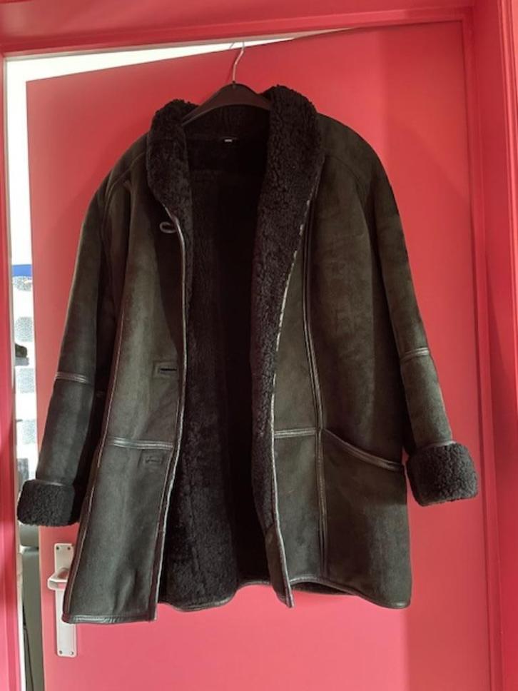 Manteau mouton retourné noir (faire offre), Kleding | Dames, Jassen | Winter, Nieuw, Maat 42/44 (L), Zwart, Ophalen