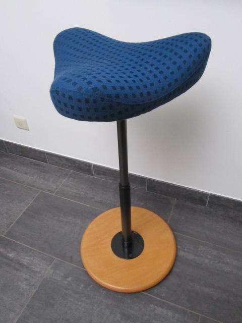 Stokke Varier Move stahulp - verstelbare kruk, Huis en Inrichting, Fauteuils, Zo goed als nieuw, Stof, Ophalen
