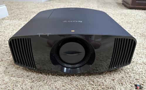 sony vpl 590ES 4k UHD beamer, Audio, Tv en Foto, Beamers, Zo goed als nieuw, LCOS, Ultra HD (4K), Ophalen