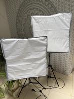 Set van 2 Neewer 60x60cm softbox  E27-700W studiolamp, Audio, Tv en Foto, Fotografie | Fotostudio en Toebehoren, Ophalen, Zo goed als nieuw