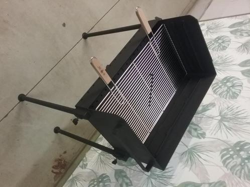 Barbecue, Tuin en Terras, Houtskoolbarbecues, Nieuw, Met accessoires, Ophalen