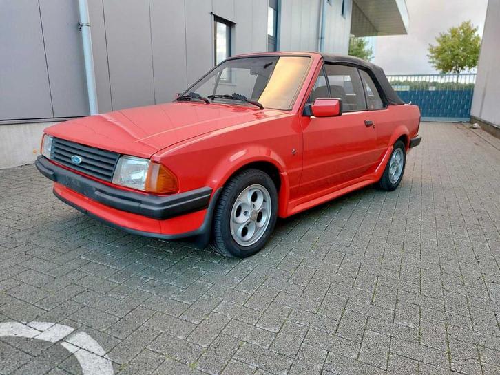 Ford Escort 1.6 XR3i Voiture Classique 1985, Autos, Oldtimers & Ancêtres, Entreprise, Ford, Autres carburants, Autre carrosserie