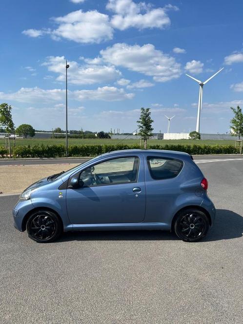 Toyota Aygo 2008 essence . 141 000 km. Bien lire, Auto's, Toyota, Particulier, Aygo, Benzine, Ophalen