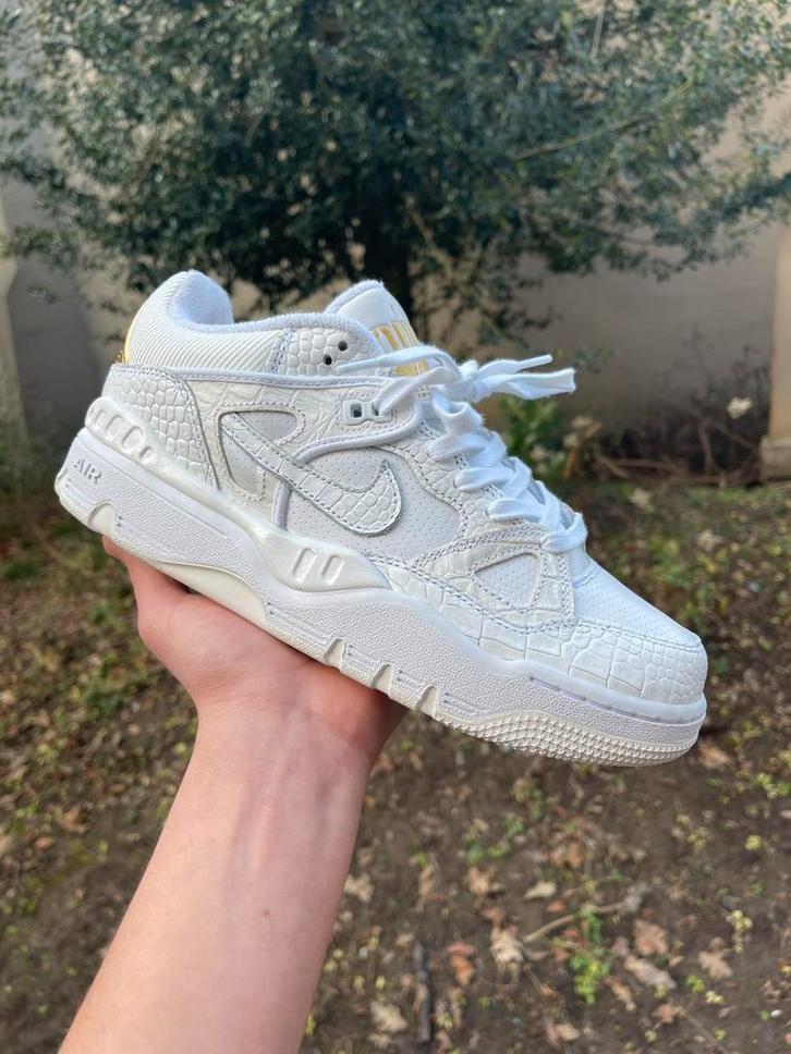 Nike Air Force 3 x Nigo « White Metallic Gold », Kleding | Heren, Schoenen, Nieuw, Sneakers, Ophalen