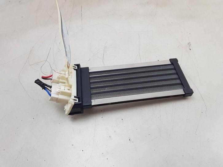 KACHEL VERWARMINGSELEMENT Toyota Yaris IV (P21 / PA1 / PH1), Auto-onderdelen, Airco en Verwarming, Toyota, Gebruikt