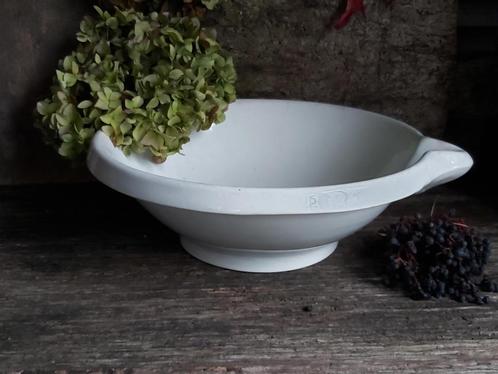 Prachtige oude grote witte aardewerken (afroom) schaal NIMY, Antiek en Kunst, Curiosa en Brocante, Ophalen of Verzenden