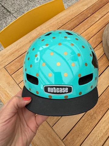 Nutcase Little Nutty helm beschikbaar voor biedingen