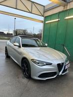 Alfa Romeo Giulia Veloce, Auto's, Automaat, Beige, Leder, Berline