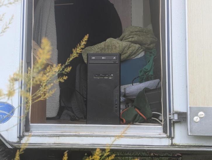 Desktop PC Computer (16GB RAM), Computers en Software, Desktop Pc's, Gebruikt, Onbekend, HDD, SSD, 16 GB, Gaming, Ophalen