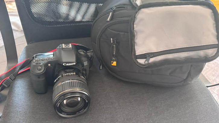 Canon EOS 60D + Canon EF-S 17-85 mm IS USM lens, Audio, Tv en Foto, Fotocamera's Digitaal, Zo goed als nieuw, Canon, Ophalen