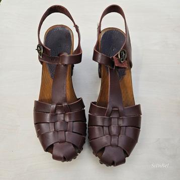 Verschillende schoenen maat 38 in goede staat. 5euro/paar beschikbaar voor biedingen
