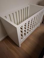 Babybedje Bopita – wit, houten kinderbed in perfecte staat, Kinderen en Baby's, Ophalen, Zo goed als nieuw, Minder dan 140 cm