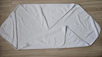 Uzturre badcape XL (+/- 100cm100cm) beschikbaar voor biedingen