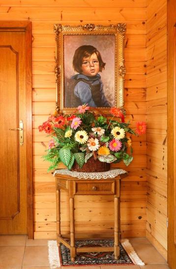 Mooi schilderij "The Crying Boy" met gratis tafeltje beschikbaar voor biedingen