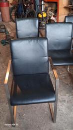 Sièges en cuir avec accoudoirs en acier inoxydable, Enlèvement