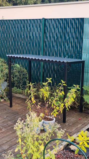 Handgelaste overkapping  beschikbaar voor biedingen