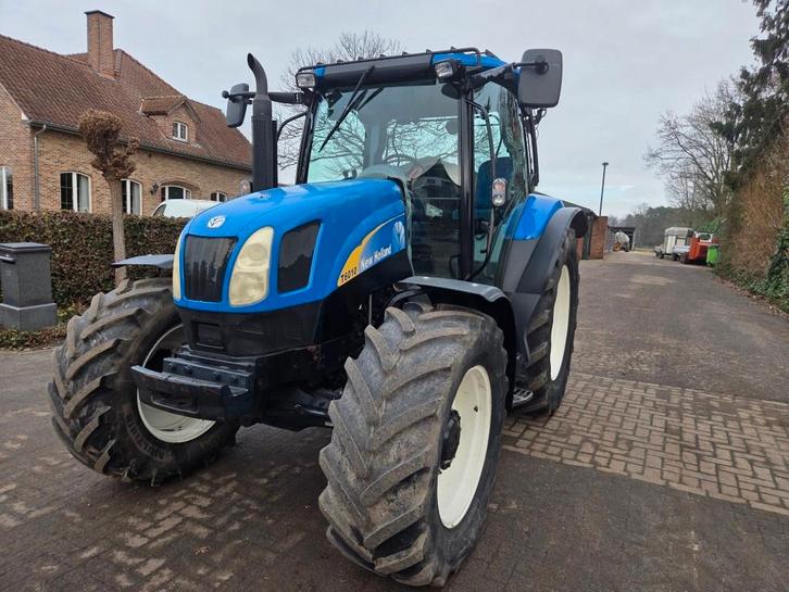 New Holland T6010, Articles professionnels, Agriculture | Tracteurs, 7500 à 10000, New Holland, 80 à 120 ch, Utilisé, Enlèvement