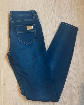 Jeansbroek Elisbetta Franchi - maat 28 beschikbaar voor biedingen