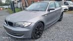 Bmw 118D euro 5  bj 2008 242000 km, Voorwielaandrijving, Euro 5, 1 Reeks, Zwart