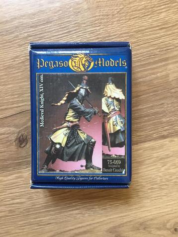 PEGASO MODELS 75-069 chevalier 14ème siecle 75mm., Enlèvement ou Envoi, Comme neuf, Personnage ou Figurines