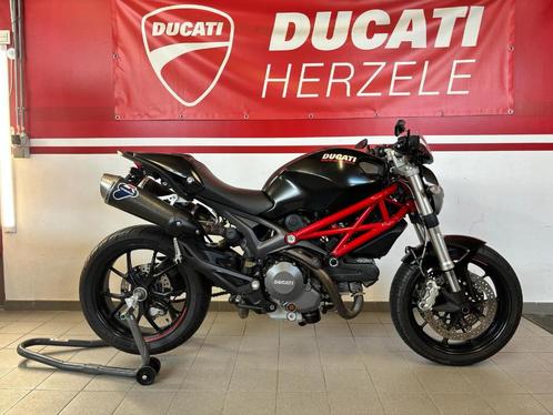 DUCATI MONSTER 796 ZWART, Motoren, Motoren | Ducati, Bedrijf, Naked bike, meer dan 35 kW, 2 cilinders, Ophalen of Verzenden