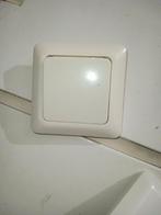 Kavels: stopcontacten, 10 schakelaars, 10 compleet, Doe-het-zelf en Bouw, Elektriciteit en Kabels, Ophalen, Zo goed als nieuw