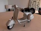 Maquette réduite Vespa 150 1955, Enlèvement ou Envoi, Comme neuf