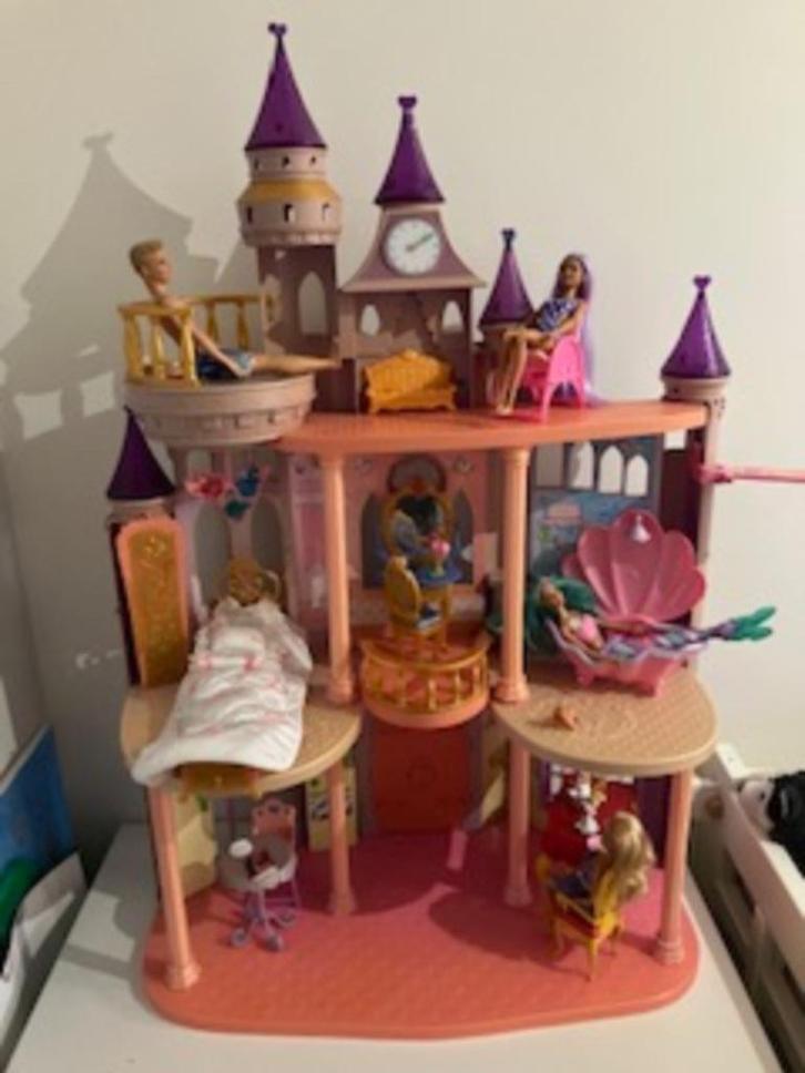 Barbiehuis, Kinderen en Baby's, Speelgoed | Poppenhuizen, Zo goed als nieuw, Poppenhuis, Ophalen