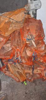 25 zakken hout en aanmaakhout. Zakken van 40/60 cm, Ophalen