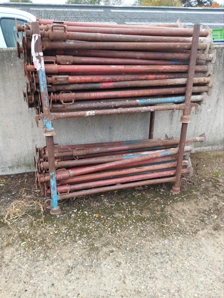 85 x stations  schoren, stippen, stutten, standsoens 1,6 m, Doe-het-zelf en Bouw, Metalen, Zo goed als nieuw, Ophalen