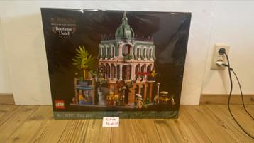 LEGO Icons Boetiekhotel - 10297 beschikbaar voor biedingen