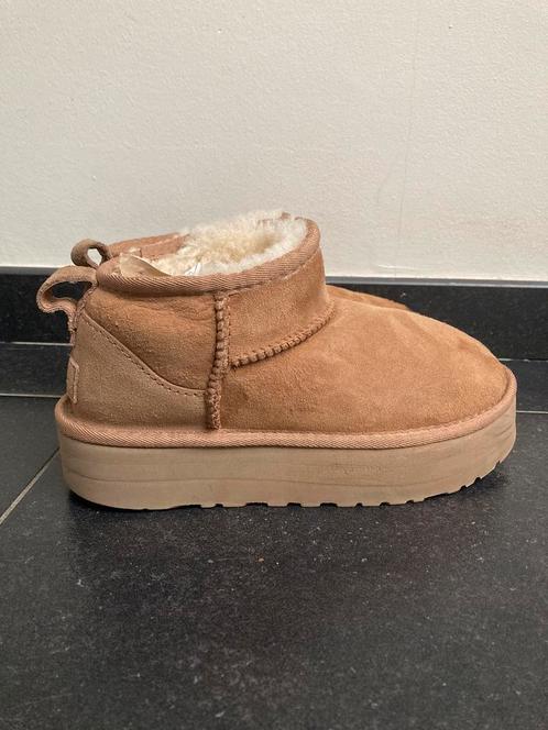 Uggs platform maat 37, Kleding | Dames, Schoenen, Gedragen, Ophalen of Verzenden