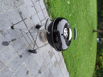 Barbecue rond Weber beschikbaar voor biedingen