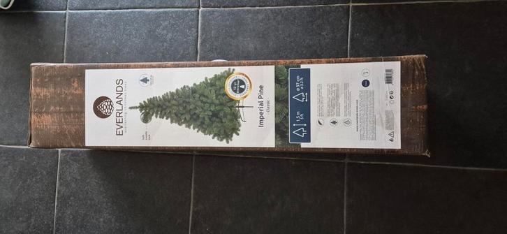 Kerstboom 1.5m hoog diameter 97cm, Huis en Inrichting, Overige Huis en Inrichting, Zo goed als nieuw, Ophalen