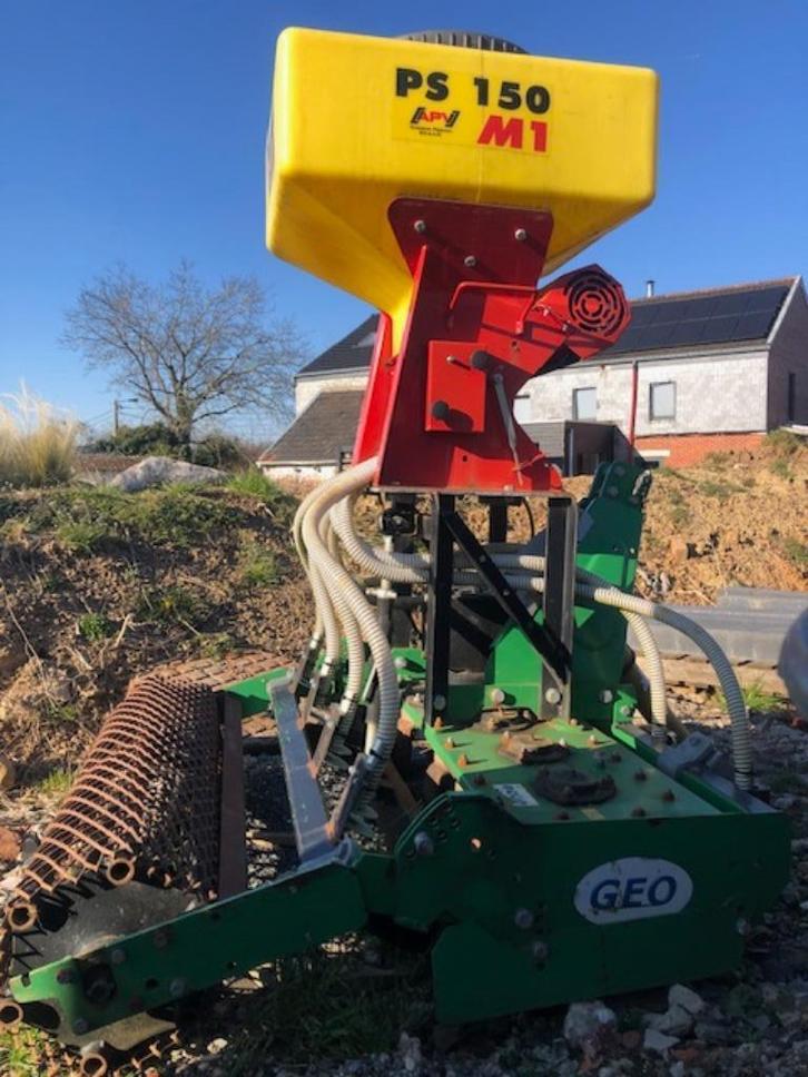 Vend Herse rotative combiné avec semoir pneumatique, Articles professionnels, Agriculture | Outils, Enlèvement