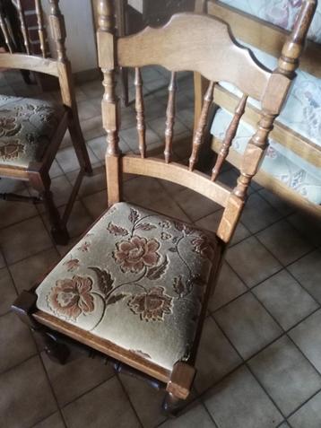 Eiken stoelen  beschikbaar voor biedingen