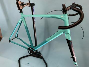 Cadre Gravel BIANCHI Impulso Allroad - 63 - quasi neuf 2023