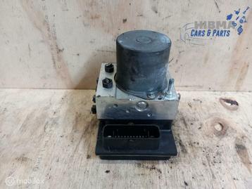 Audi A4 Avant B7 2.0 TFSI ABS-Pomp 8E0910517H 2004 - 2009 beschikbaar voor biedingen