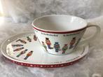 Theekop en schotel. Grace Fine Porcelain. Kerst. Notenkraker, Ophalen of Verzenden