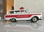 Vintage Blik MF111 Amerikaanse Ambulance, Hobby en Vrije tijd, Modelauto's | Overige schalen, Gebruikt, Ophalen of Verzenden, Auto