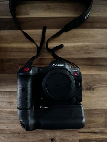 Canon Eos R5 C + EW 83M lens+ dual battery grip beschikbaar voor biedingen