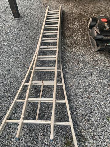 2*12 treden ladder alu beschikbaar voor biedingen