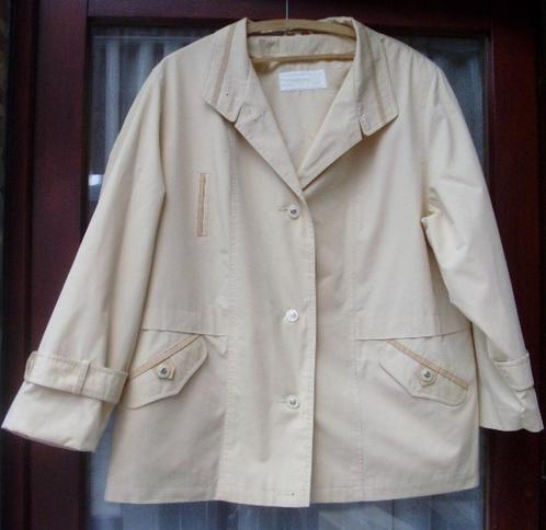 Beige vest van Chetpa maat 38, Kleding | Dames, Truien en Vesten, Gedragen, Maat 38/40 (M), Beige, Ophalen of Verzenden