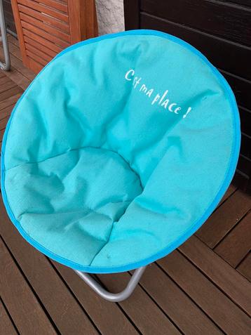 Fauteuil pliable pour enfants bleu avec inscription beschikbaar voor biedingen