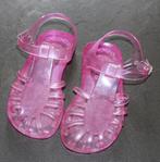 Sandales/chaussons en plastique roses - taille 27, Enfants & Bébés, Comme neuf, Fille, Autres types, Enlèvement ou Envoi