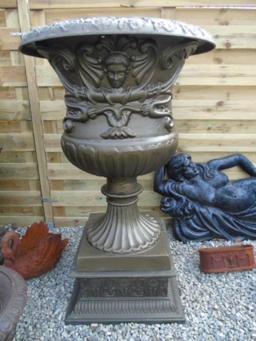 gietijzeren wasbak en onderstel met bronzen patronen, XXL-pl, Tuin en Terras, Tuinvazen, Zo goed als nieuw, Ophalen