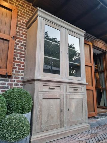 Buffet/vitrine entièrement en chêne LIVRAISON GRATUITE, Enlèvement ou Envoi, Comme neuf